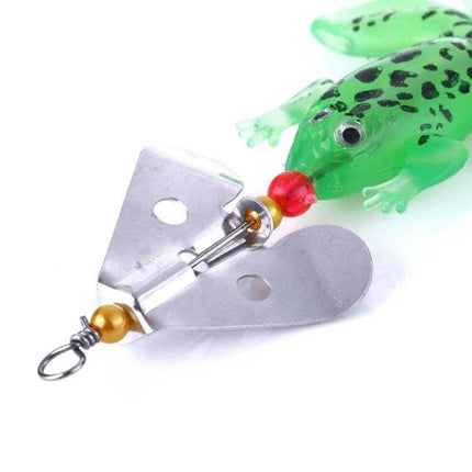 Hengjia Frog Soft Lure For Freshwater Fishing 7cm Easy To Use - green realistic frog bait with metal propeller tail, 7cm, 6g