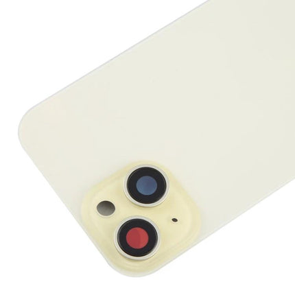 Sturdy Back Cover for Daily iPhone Protection and Handling with protective camera lens cover, MagSafe magnet and wireless charging compatible