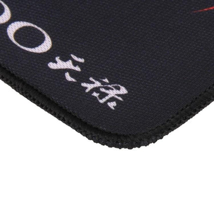 Large Dragon Mantis Mouse Pad for Gaming and Office Use, 90cm x 30cm close-up of stitched edge and textured surface for precise mouse tracking