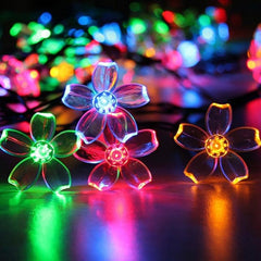 Luz decorativa navideña con forma de flor de cerezo de 6 m y 40 LED, funciona con pilas