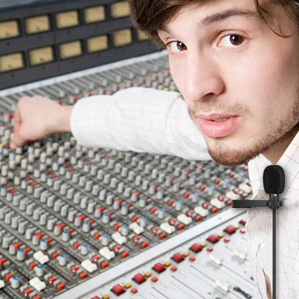 Clip-On Lavalier Microphone For Smartphone Interviews And Recording