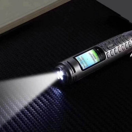 Clip-On Recording Pen for Audio Notes and Basic Communication — compact clip-on recorder pen with flashlight, small 137x21mm durable plastic body for meetings and travel
