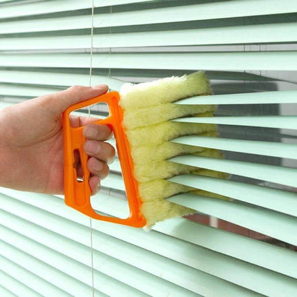 Microfiber Blinds Cleaning Brush With Detachable Roller cleaning between blinds with detachable microfiber roller for dust removal
