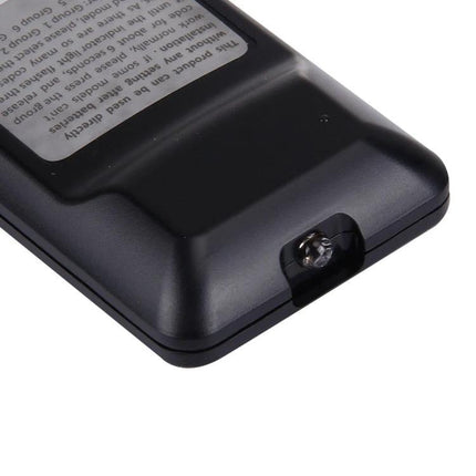 CHUNGHOP Universal Remote Controller for Philips Television Sets rear battery compartment and IR emitter close-up