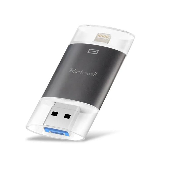 A Richwell Flash Drive for Daily File Transfers Between Devices