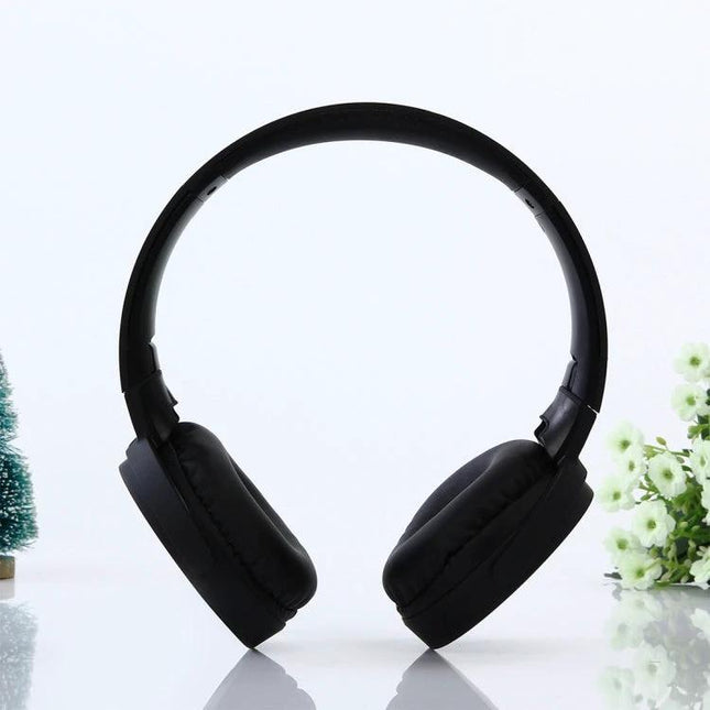 Folding Bluetooth Headphones For Commuting And Home Use black wireless folding MDR-XB650BT with padded ear cups