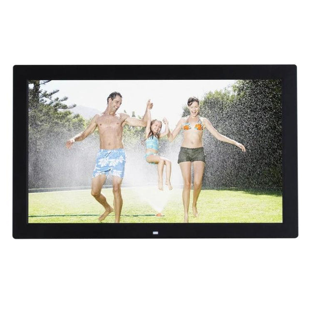 18.5 Inch Wall Mounted Digital Advertising Display Frame showing family beach scene video on LED screen for retail and office promotions