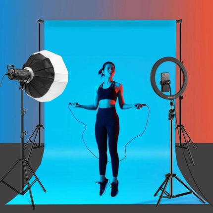 PULUZ Foldable 2.8m Tripod Light Holder for Photography Video supporting studio lights and ring light in a portrait shoot