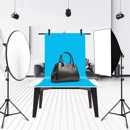 PULUZ 110cm 5-in-1 Multi-Surface Photo Reflector Board used in studio product shoot to soften shadows and add fill light