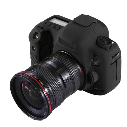 PULUZ Silicone Protective Case for Canon EOS 5D Mark III fitted on camera, black silicone cover protecting body and controls