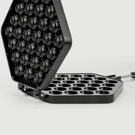 QQ Egg Baking Tray Nonstick Bakeware For Easy Oven Eggs black aluminum nonstick tray with multiple egg cups for oven and gas stove use