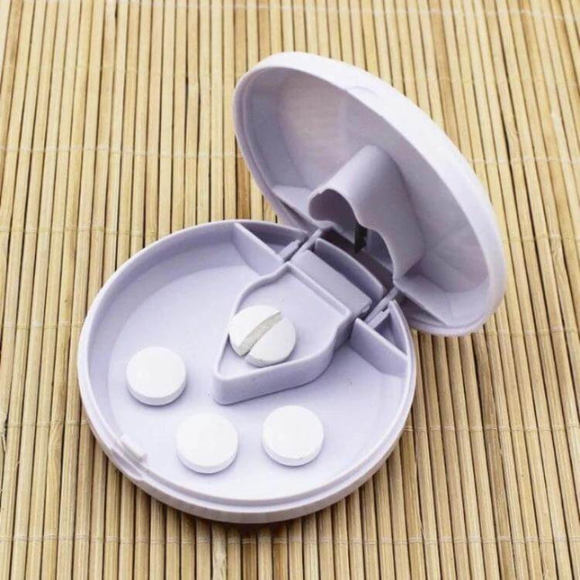 Round Plastic Pill Box With Dustproof Seal 7x2 Cm Portable compact round travel pill box with dustproof seal, 7x2 cm, storage for pills and vitamins