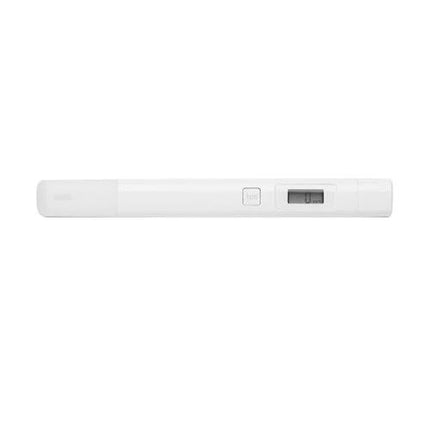 Xiaomi Compact Water Quality Tester for Everyday Home Use slim white TDS meter with digital display for tap and filtered water