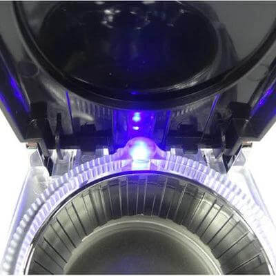 Portable LED Car Ashtray With Inner Night Light For Travel Random Color - compact 90x70x45mm car ashtray with blue LED night light