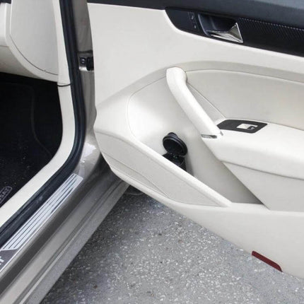 Portable Car Ashtray, Compact 6.9x6.9x10 Cm For Travel placed in car door pocket as compact travel ashtray