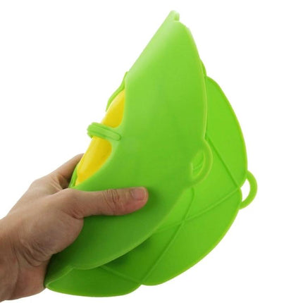 Spill Proof Silicone Pot Cover Prevents Boil Overs Fits 6 to 9.5 in - green flexible heat-resistant guard for pots