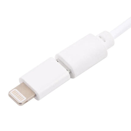 Adapter for Connecting Devices During Daily Travels - white 8 Pin lightning plug for charging and data transfer on the go