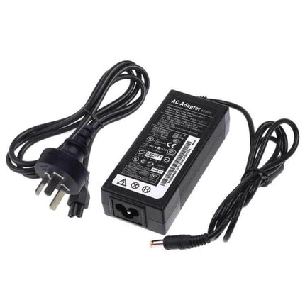 Universal AC Adapter for ThinkPad Notebooks with International Plugs - black travel charger with power cord and interchangeable international plug
