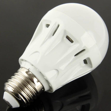 Practical White LED Bulb for Daily Household Lighting - 400 lumens cool white 6000K LED for kitchen and hallway tasks