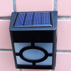 Lámpara de pared solar con 2 luces LED para valla