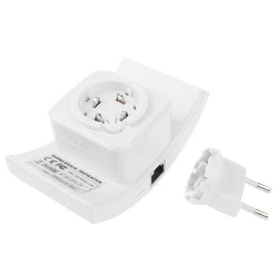 Wireless N WiFi Repeater for Expanding Coverage in Large Areas white plug-in repeater with detachable EU plug and Ethernet port