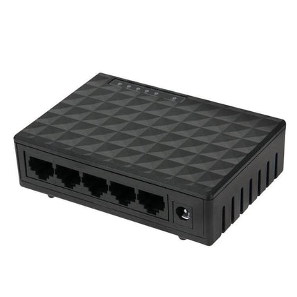 Gigabit 5-Port Ethernet Switch for Small Office and Home Use - black compact switch with five RJ45 ports and LED indicators