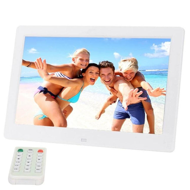 Alt Tag: 10.1 Inch Digital Photo Frame for Photo Slideshows and Video Playback showing family beach slideshow on clear 1024x600 LCD with remote