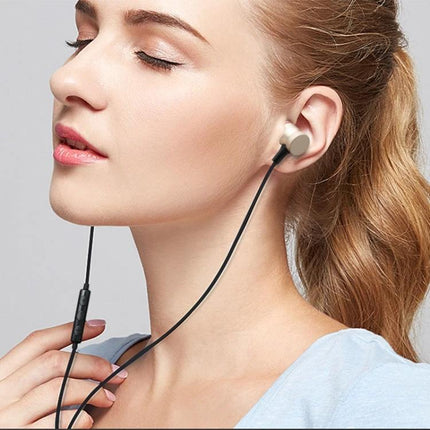 Wired 3.5mm In-Ear Earphones for Commuting and Gym Use with metal housings ergonomic fit and inline mic