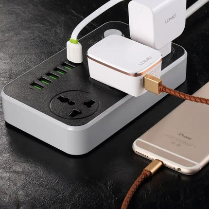 LDNIO Multi-Function Socket with 6 USB Ports for Home Use