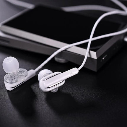 QKZ In-Ear Headphones With Four Drivers For Commuting white earbud pair with cable, stable fit, mic and portable audio player