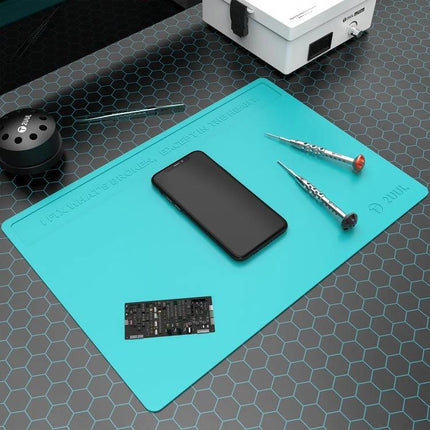 2UUL Heat-Resistant Silicone Pad for Workbench Use, 40x28cm shown on workbench with phone, screwdrivers and circuit board