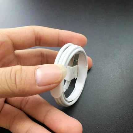 Micro USB Cable for Everyday Device Charging and Syncing - 1m white cable coiled for commuting, charging and data sync up to 2A