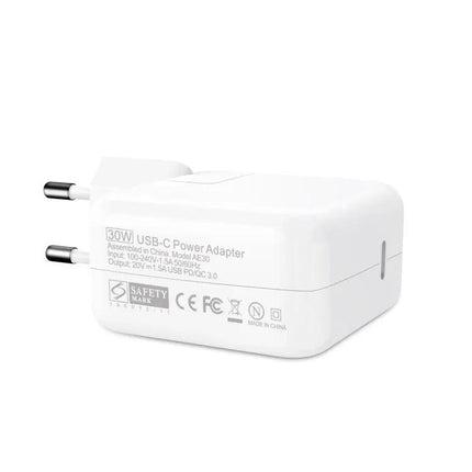 Compact Charger for Daily Travel and Home Use