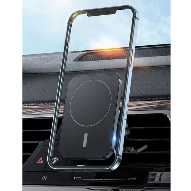Magnetic Wireless Car Vent Mount For iPhone Daily Driving – 15W wireless magnetic vent charger holding iPhone securely for hands-free navigation