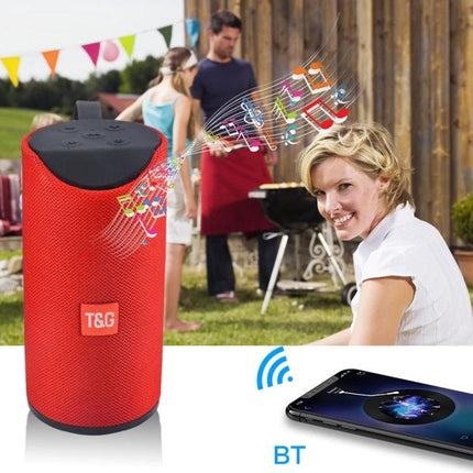 Portable Bluetooth Travel Speaker With FM Radio For Outdoor in red, compact travel speaker playing via Bluetooth, FM, SD