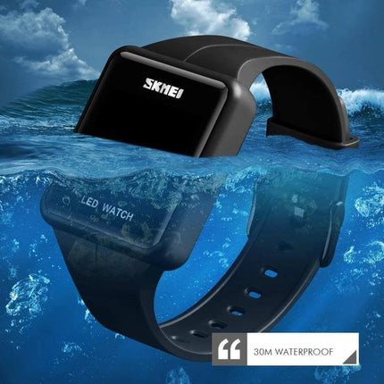 Skmei Waterproof Square LED Watch for Couples Daily Use black waterproof LED digital watch floating in water, 30M waterproof
