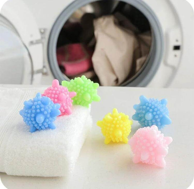 Starfish Laundry Cleaning Ball Anti Winding Decontamination 5 Pack - colorful starfish laundry balls in front of washing machine, reduce tangling and aid cleaning
