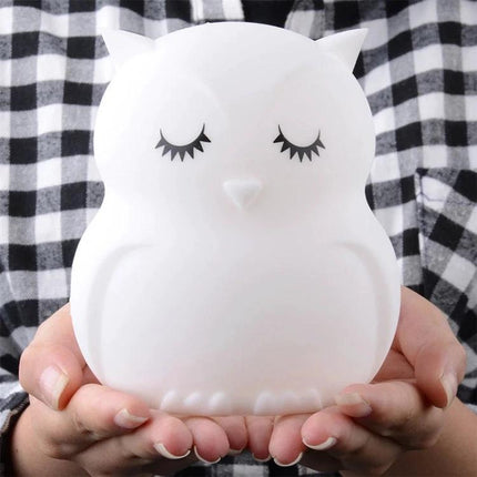 Soft Silicone Night Light for Children's Bedroom Decor - cute white cat-face silicone night light with 7-color breathing glow, easy-grip bedtime lamp