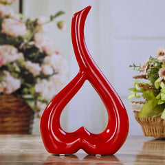 Romantic Heart-Shaped Ceramic Flower Vase for Home and Office Decoration