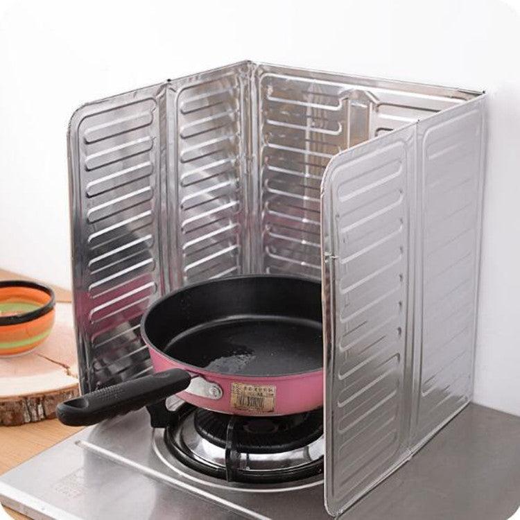 Mess-Free Cooking Solution: Aluminum Foil Oil Splash Guard for a Tidy Kitchen