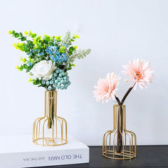 Elegant Wrought Iron Hydroponic Glass Vase for Dried Flowers Display