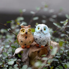 Set of 2 Creative Mini Owl Resin Ornaments for Whimsical Landscape Decor - Random Colors