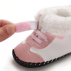 Botines de invierno cómodos para recién nacidos: calzado infantil de suela blanda para los primeros pasos