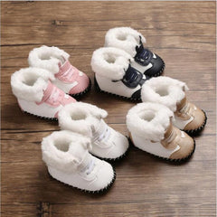 Cozy Winter Booties for Newborns - Soft Sole Infant Footwear for First Steps