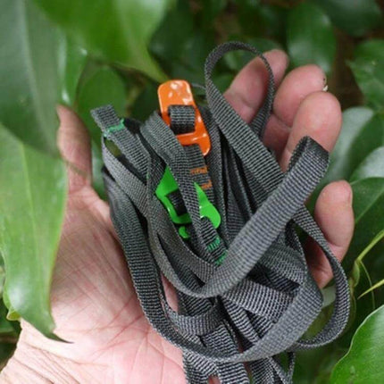 Outdoor Quick Release Camping Clothesline Rope For Hanging Laundry — compact 200cm portable rope with quick-release hooks shown coiled in a hand