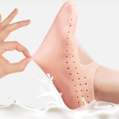 Silicone Beach Socks with Heel Guard and Moisturizing Benefits