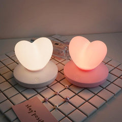 Touch-Sensitive USB Night Light - Romantic Heart-Shaped Bedside Lamp