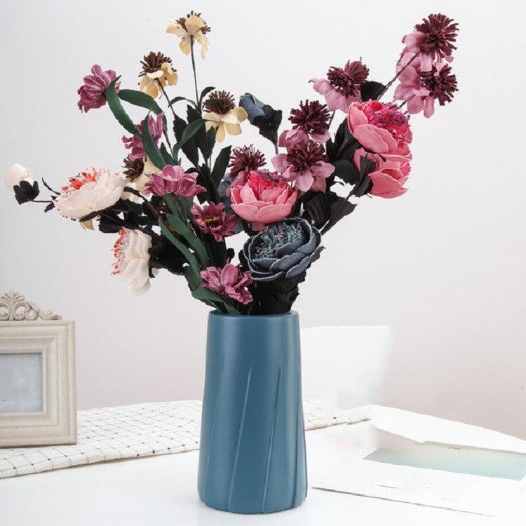 Elegant Minimalist Plastic Vase for Contemporary Home Decor