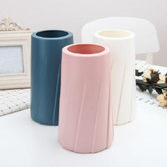 Elegant Minimalist Plastic Vase for Contemporary Home Decor