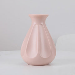 Elegant Plastic Flower Arrangement Vase for Dried and Fresh Flowers